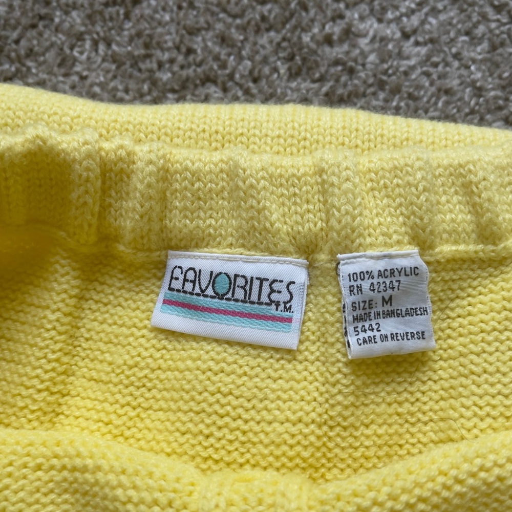 Elegant Cream Cable Knit Sweater Set - Picture 9 of 10